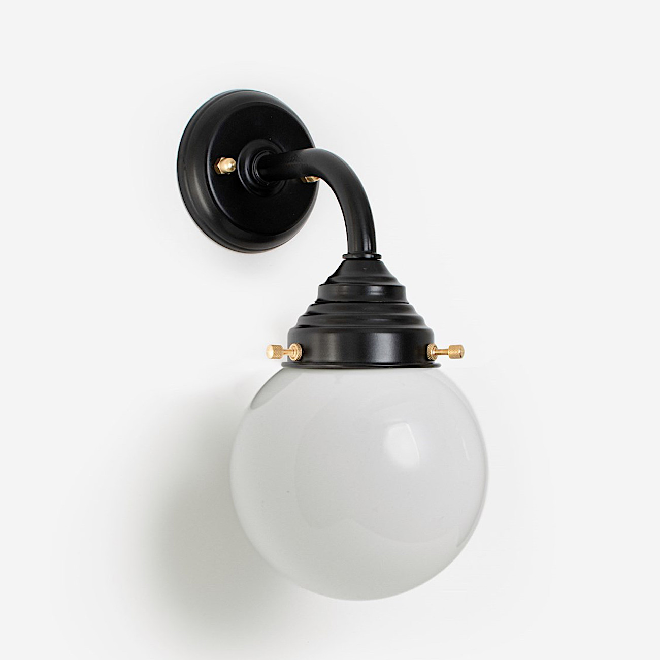 Wall Light With Hand-Blown Globe Glass Ø 15 cm